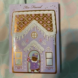 Too Faced Sugar Plum Christmas palette